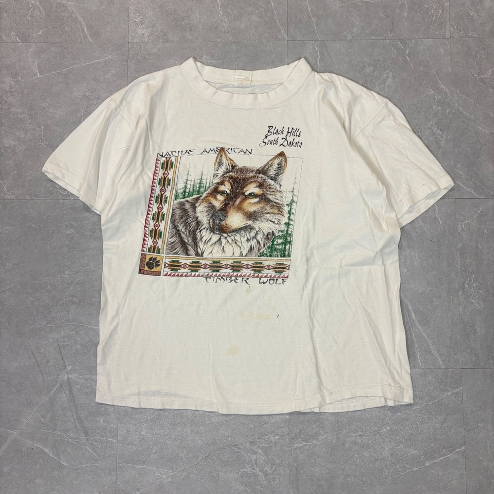 Vintage Timber Wolf Native American Black Hills South Dakota Graphic Tee Cream L